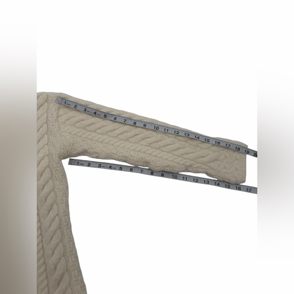 Aran Woollen Mills Merino Wool Three Button Cream Cable Knit Cardigan - Picture 7 of 10